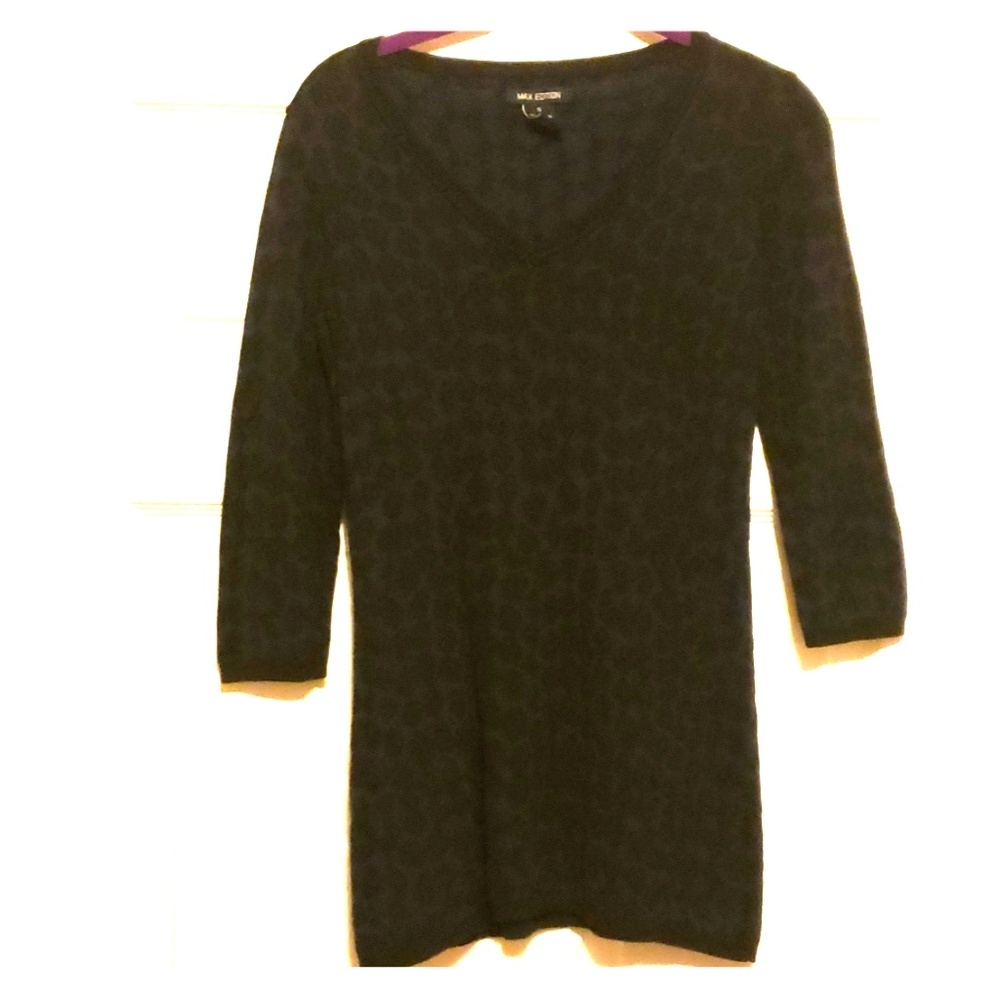 Black polka dot 3/4 length sleeve
